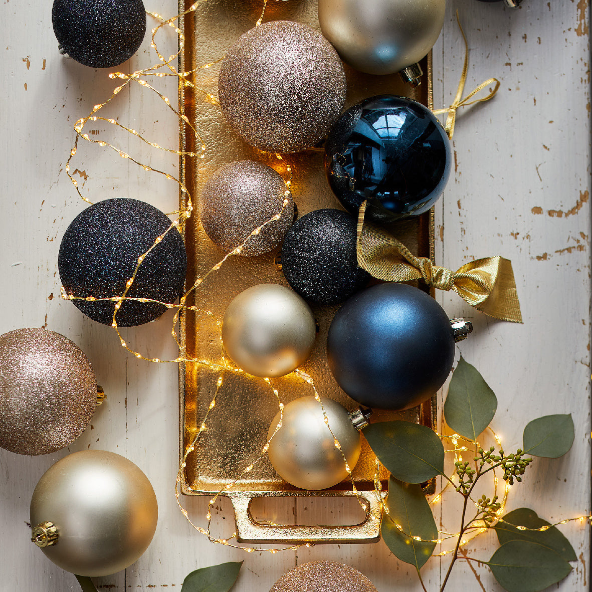 Kerstballen kunststof goud shiny, matt, glitter mix