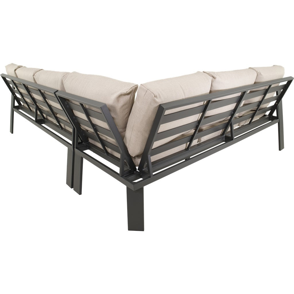 Loungehoekset met donkergrijs lattenframe en lichtbeige rug- en zittingkussens