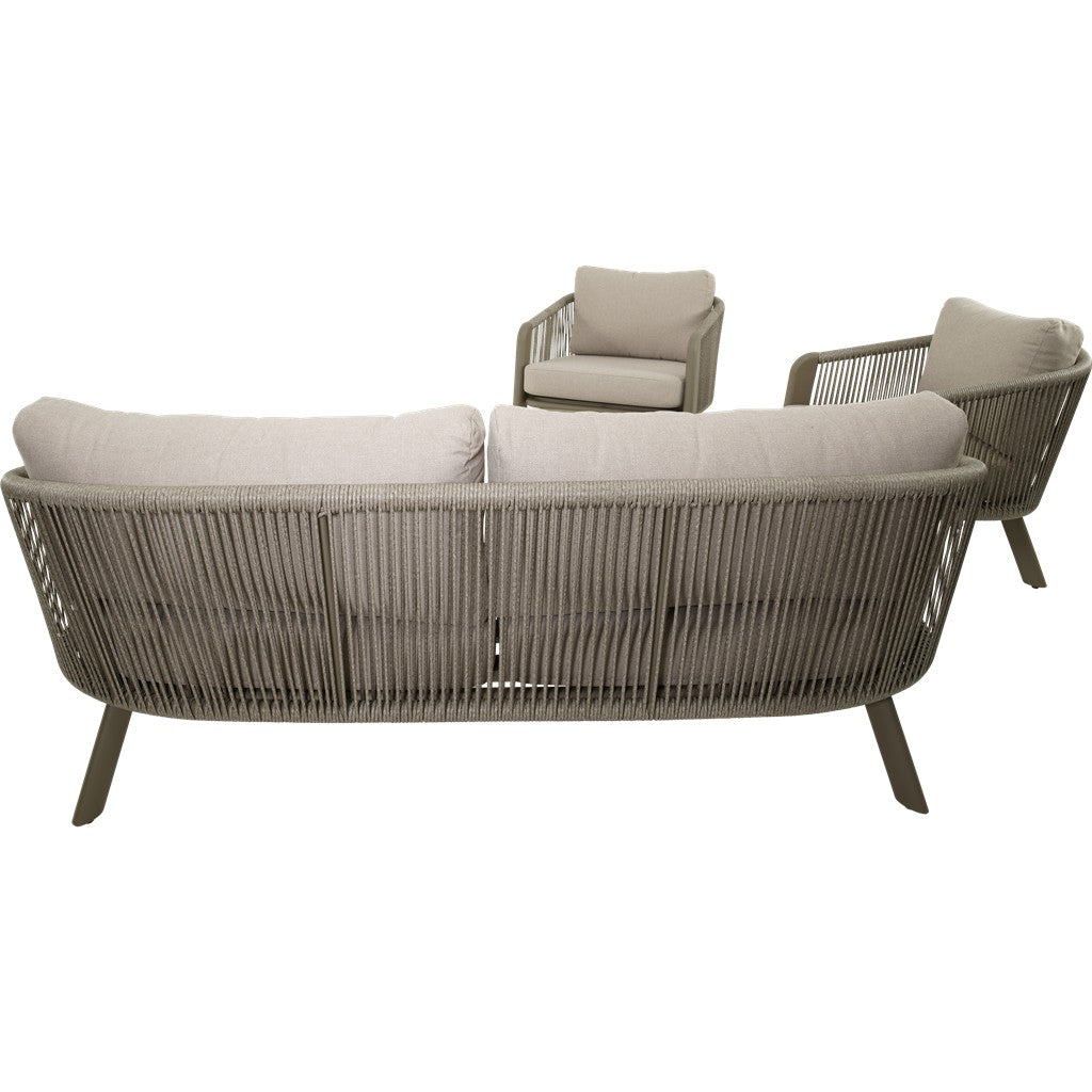 Zijaanzicht loungeset: 2-zitsbank en fauteuil met beige kussens, grijze vlecht