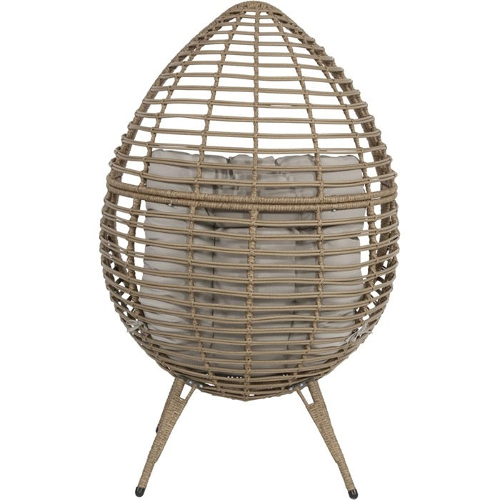 Relaxstoel met grijs kussen en rond rotan vlechtwerk met driepoot