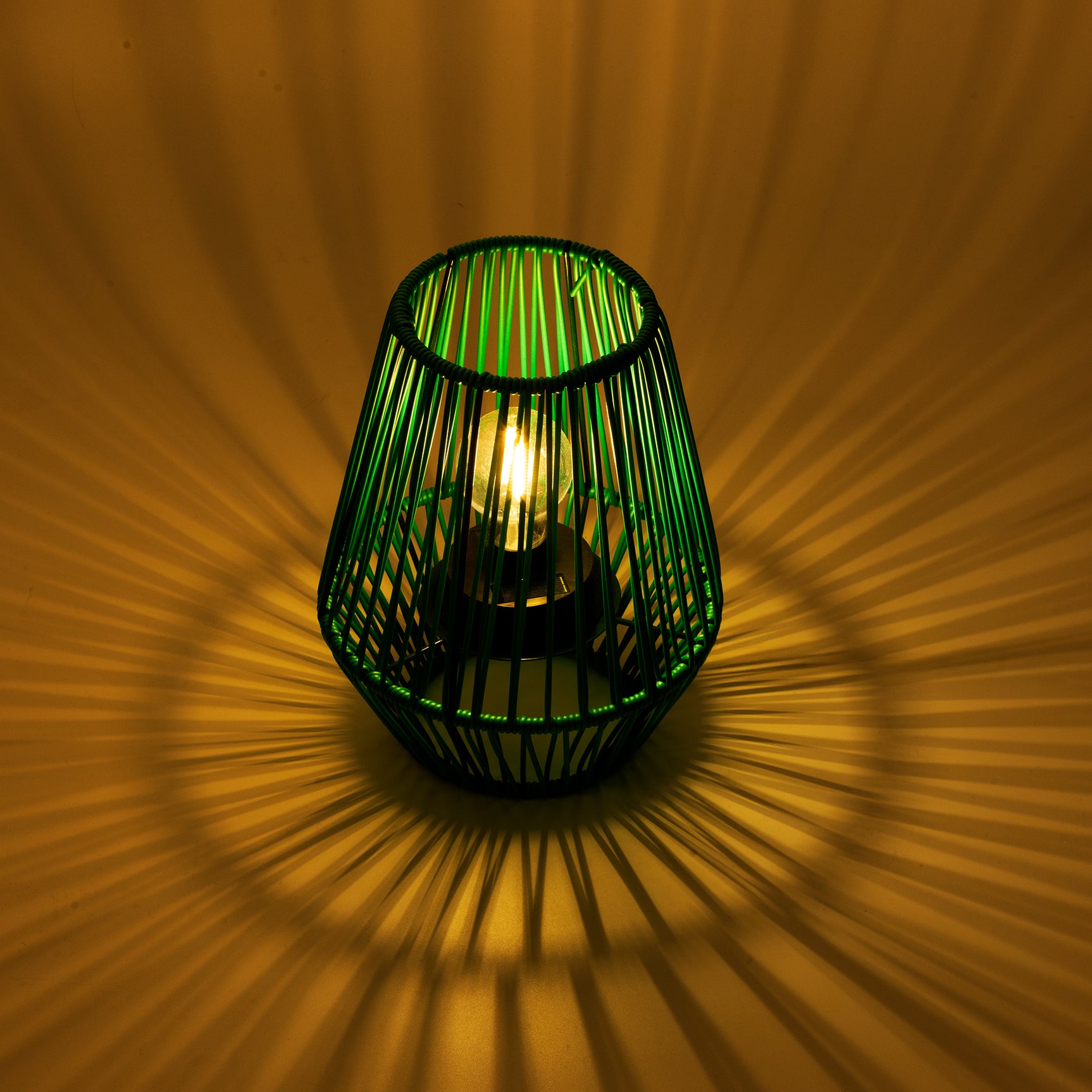 Solar lantaarn wicker steady