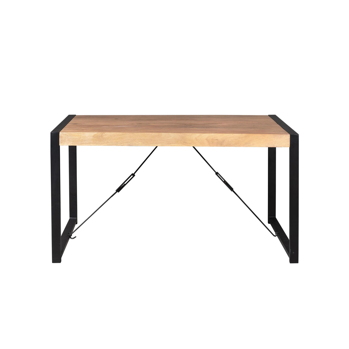 Eettafel met rechthoekig licht houten blad en zwart metalen poten, diagonaal onderstel.