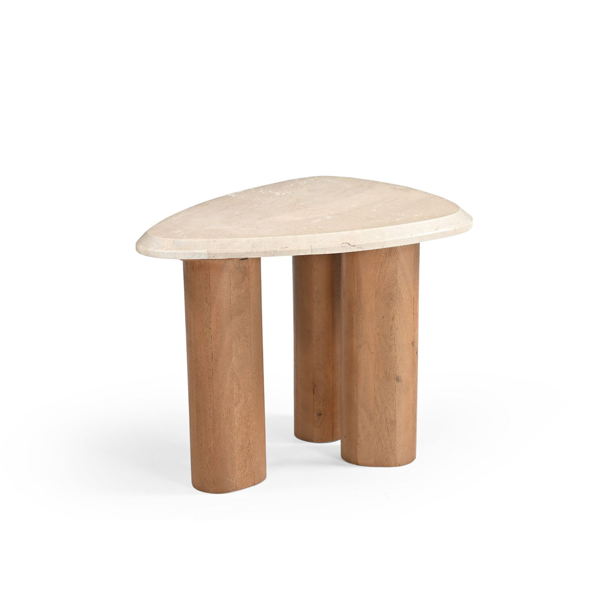 Ronde bijzettafel met lichtbeige marmeren blad en twee houten poten, witte achtergrond