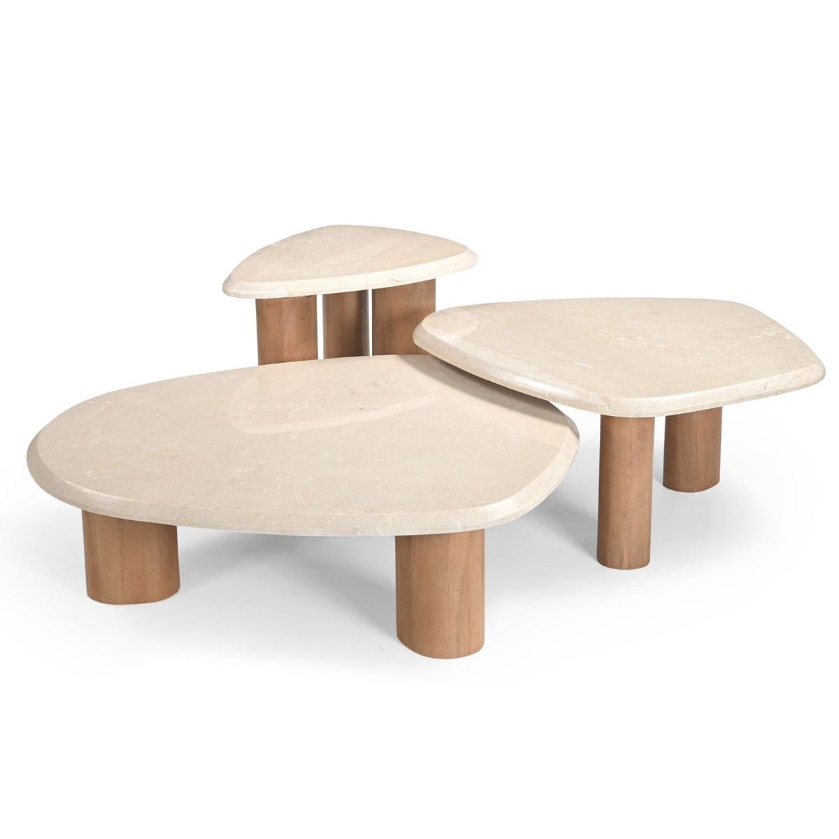 Set van drie ronde salontafels met marmerlook bladen en houten poten.