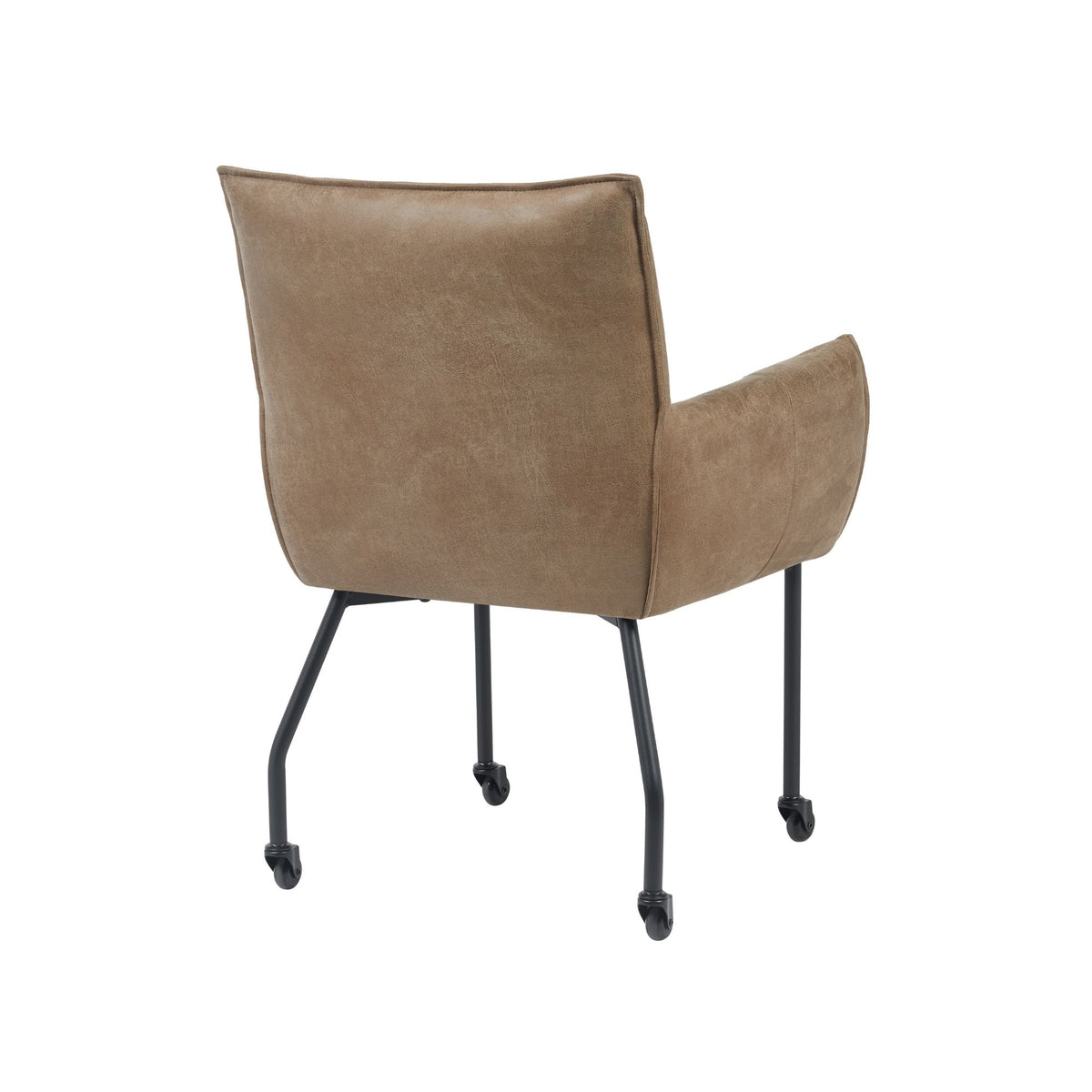Beige-amandel eetkamerstoel met hoge rug, armleuningen en zwart onderstel met wieltjes.