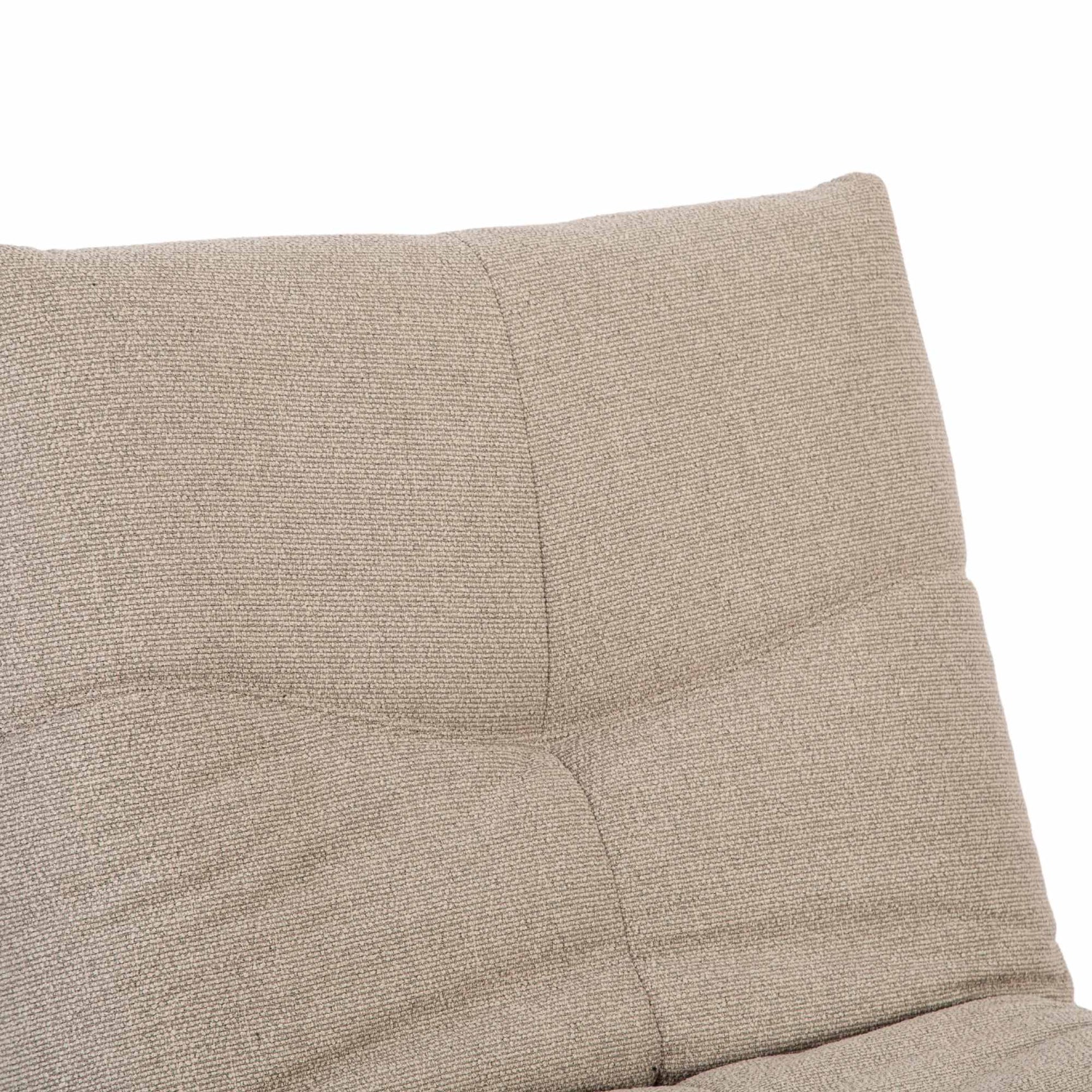 Relaxfauteuil rugdeel met beige stofstructuur en doorgestikte naden in het midden.