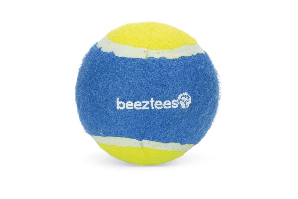 Tennisbal met blauw en gele banen en beeztees-logo