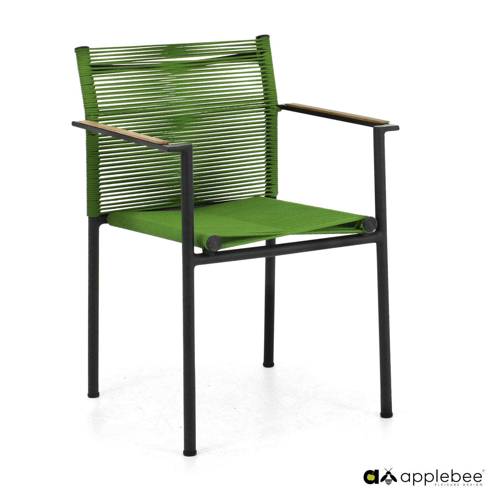 Olijfgroene tuinstoel met horizontale ribben en houten armleuningen