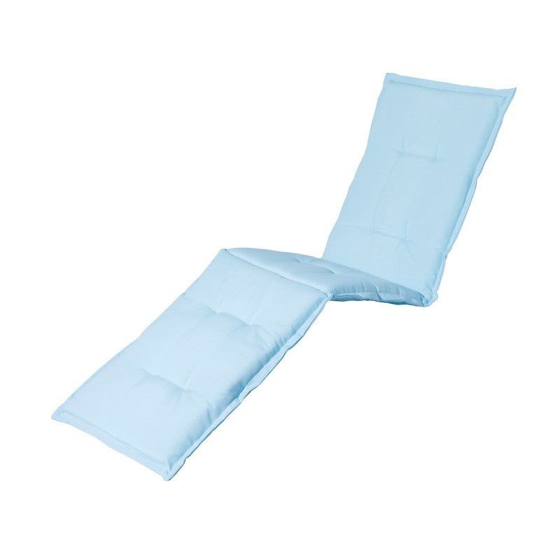 Ligbed met lichtblauw opgevuld matras en rugkussen, plat liggedeelte