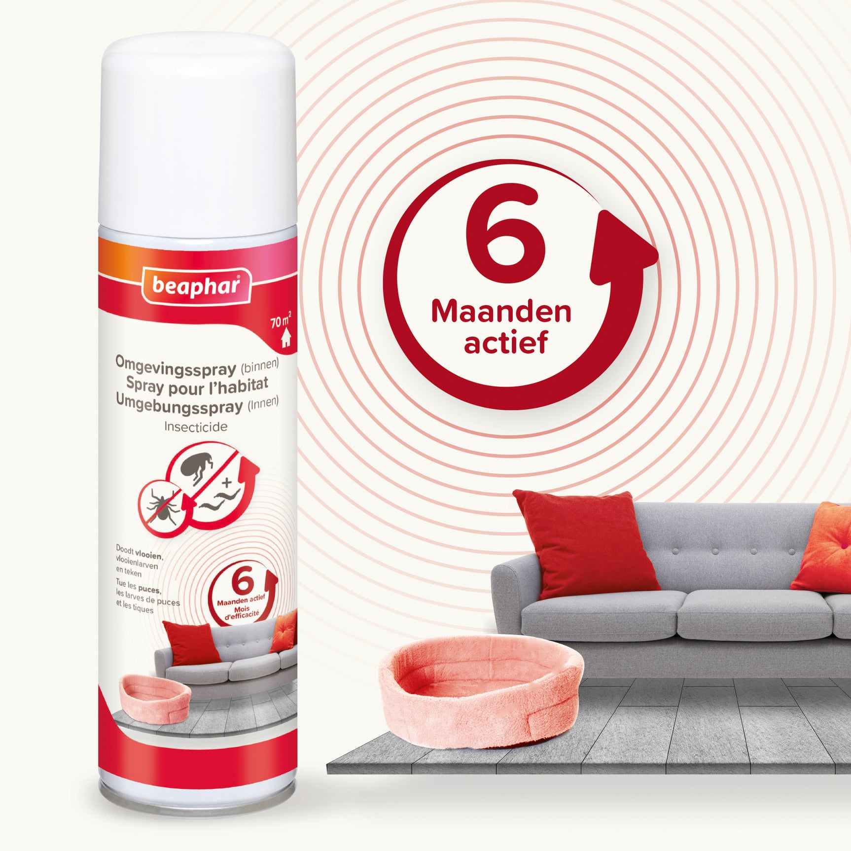 Beaphar omgevingsspray spuitbus met rode 6 maanden actief sticker en anti-vlooien.