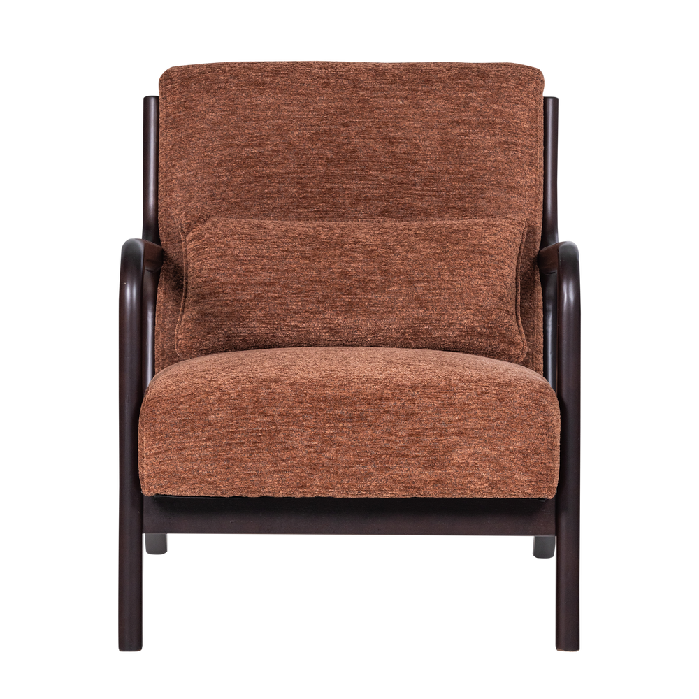 Bruine chenille fauteuil met donkere armleuningen en rechte poten, vooraanzicht.