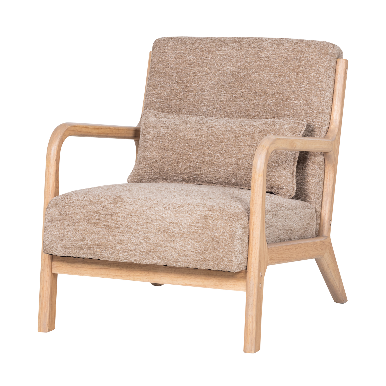 Zandkleurige chenille fauteuil met houten armleuningen en houten poten.