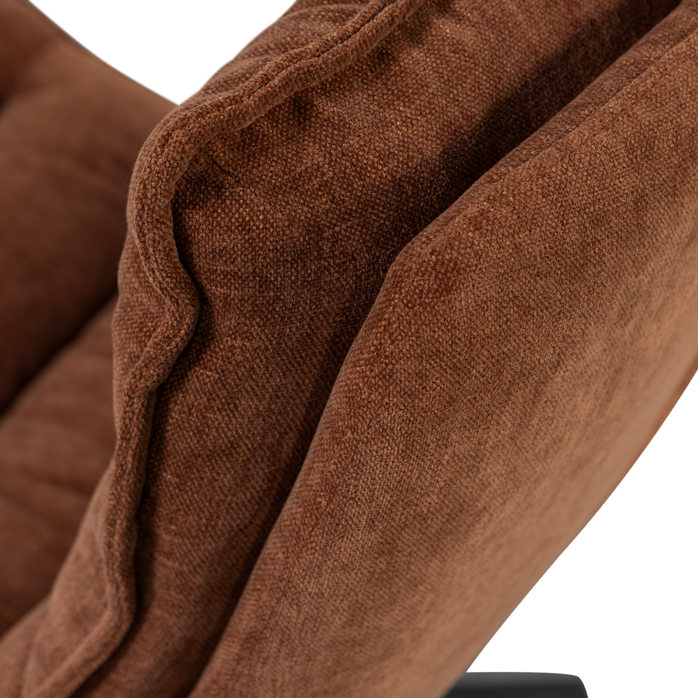 KUBE DRAAIFAUTEUIL MET HOCKER BRUIN