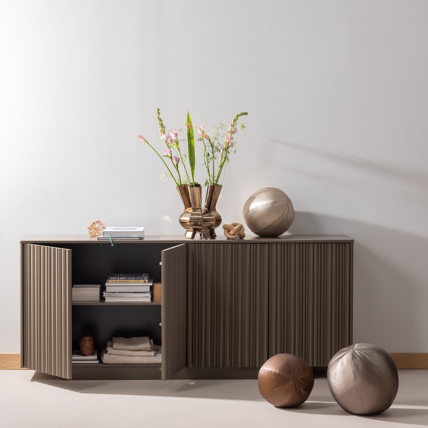 RODEO BAL KUSSEN KLEIN METALLIC WARM BRUIN