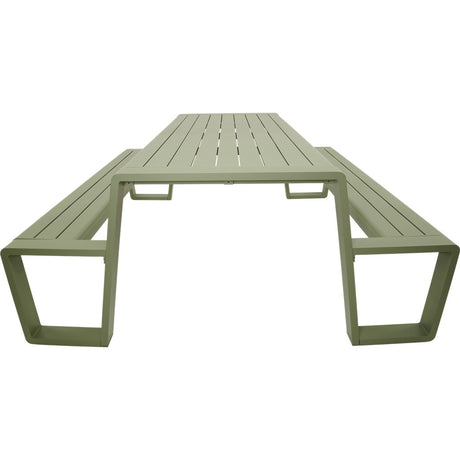 Picknicktafel met twee banken, zachtgroene planken en openingen op het blad.