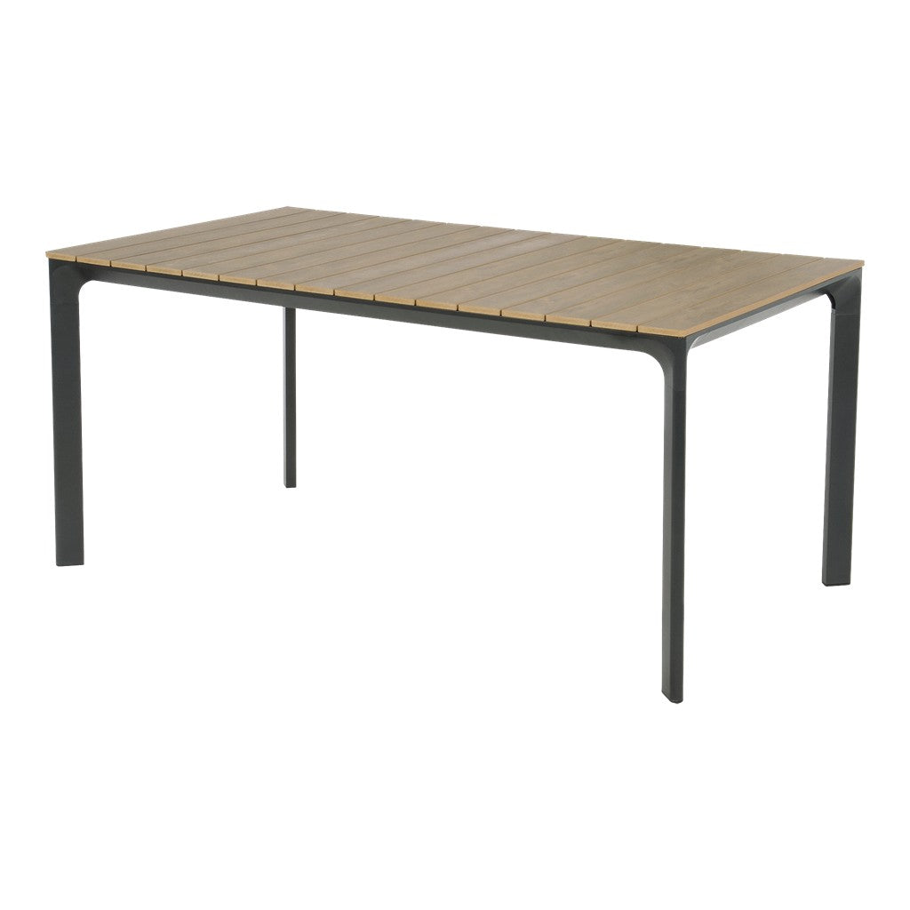 Eettafel met licht houtlook blad en zwarte poten, zicht op langwerpig blad