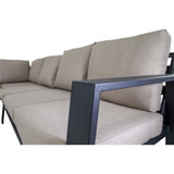Loungehoekset armleuningdetail met lichtbeige zitkussen en donkergrijze zijkant