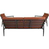 3-zitsbank met terracotta zit- en rugkussens en donker metalen frame.