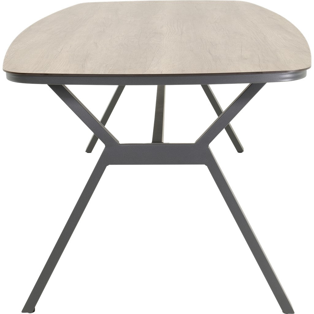 Ovale tafel met licht houten rond blad en donkergrijs metalen frame aan onderzijde