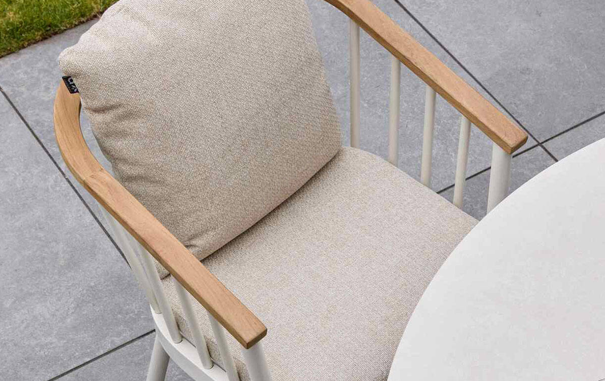 Apple Bee - Condor diningset 240 Oyster 7-delig