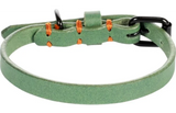 Groene Flamingo halsband Leano XS met verstelband, D-ring en oranje koordlusjes