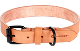 Cognac leren halsband met zwarte gespen en Flamingo-logo, verstelbaar 38–48 cm