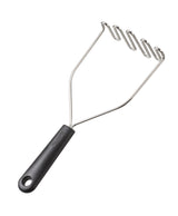 GastroMax aardappelstamper met metalen lussen en zwarte handgreep