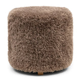 Rivièra Maison Bowery poodlepoef in taupe met hoogpolige bekleding en houten voetje