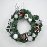 Kerstkrans ø30 cm met groene dennentakken, zilveren ballen en dennenappels