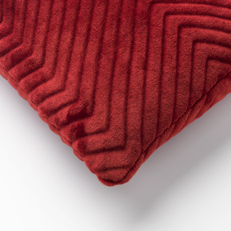 Sierkussen Zico 45x45 cm in rode merlot met geribde zigzagdetails