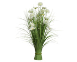 Bundel kunstgras van polyester met witte bloemen, samengebonden