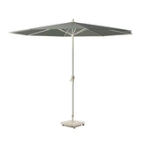Tuinparasol met ronde kap in zand- en taupetinten, metalen steel en voet
