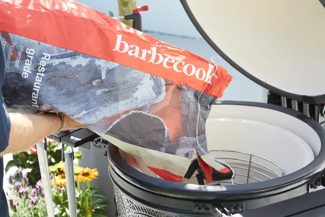Houtskoolzak Barbecook die in grill valt, restaurant grade 6 kg