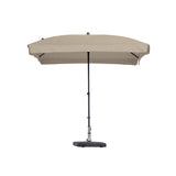 Parasol met beige ecru doek en centrale paal, open overhang met ronde rand.