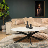Ovale salontafel met wit marmerblad en zwarte X-poten