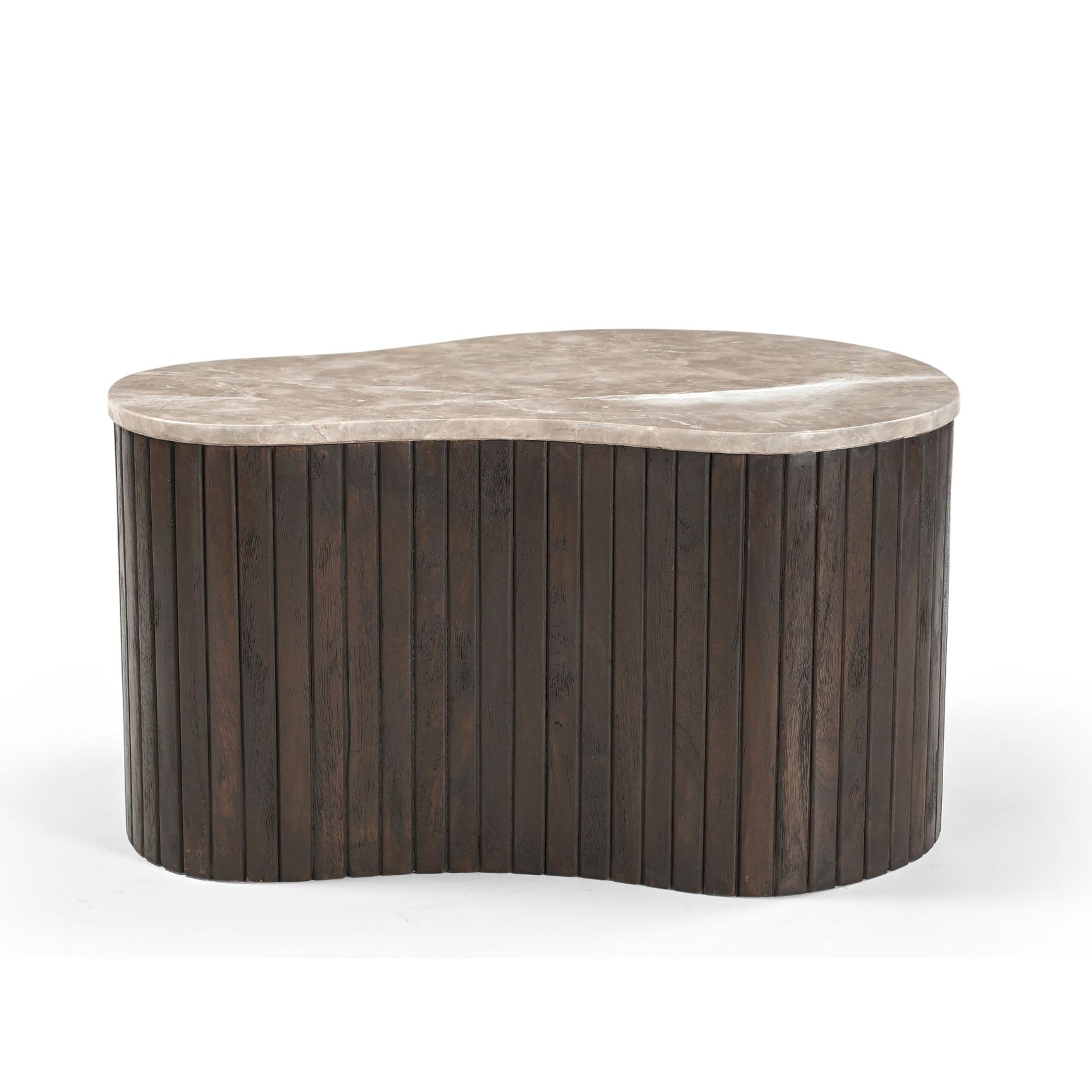Salontafel met rechthoekig afgerond lichtbeige marmeren blad en donkere houten mantel