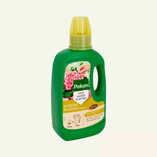Pokon BIO bloeiende plantenvoeding 500 ml fles, voorkant met bloemenillustratie