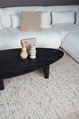 Vloerkleed in donkerbeige melange met subtiele verticale streepjes