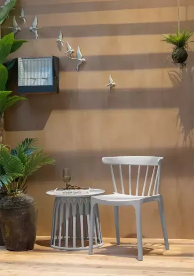 WOOOD Boy kunststof bijzettafel met rond blad en verticale spijlen, mistkleurig